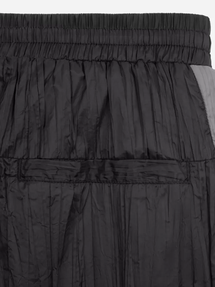 005__wrinkled_nylon_arch_panelled_track_shorts_11.webp Sale C2H4 005 - Wrinkled Nylon Arch Panelled Track Shorts Black&Gray