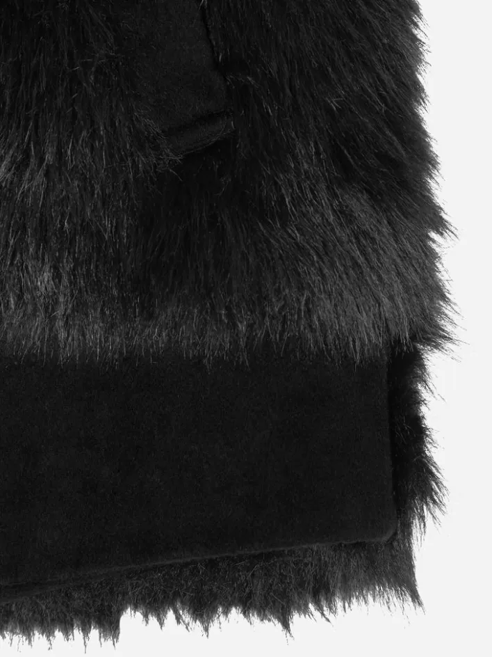 006__arch_paneled_fur_jacket_11.webp Sale C2H4 006 - Arch Paneled Fur Jacket Fuzzy Black