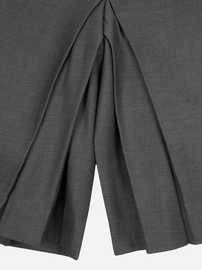 007__c_perriand_pleated_waistless_shorts_8.webp Shop C2H4 007 - C. Perriand Pleated Waistless Shorts Gray