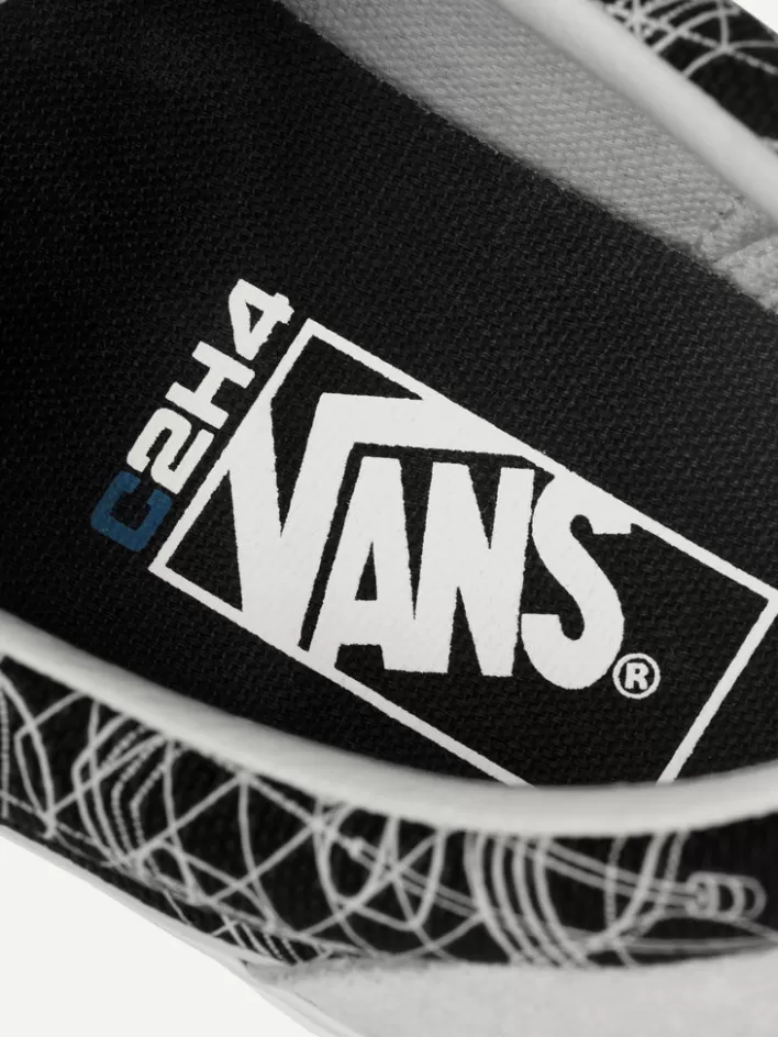 c2h4_x_vans_vol2_era_virtual_reality_beta_13.webp New C2H4 ® X Vans Vol.2 Era "Virtual Reality Beta" Phantom/White Alyssum